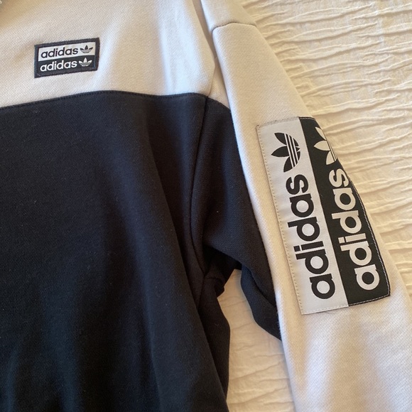 Adidas Crop Sweatshirt - Picture 3 of 4